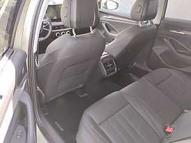 Škoda  Superb COMBI L&K 2.0TDI / 142kW / 4x4 / A7