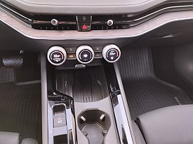 Škoda  Superb COMBI L&K 2.0TDI / 142kW / 4x4 / A7