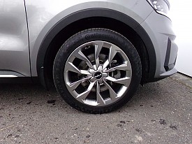 KIA  Sorento 7P MQ4 2,2 CRDi SCR 4x4 8DCT STY